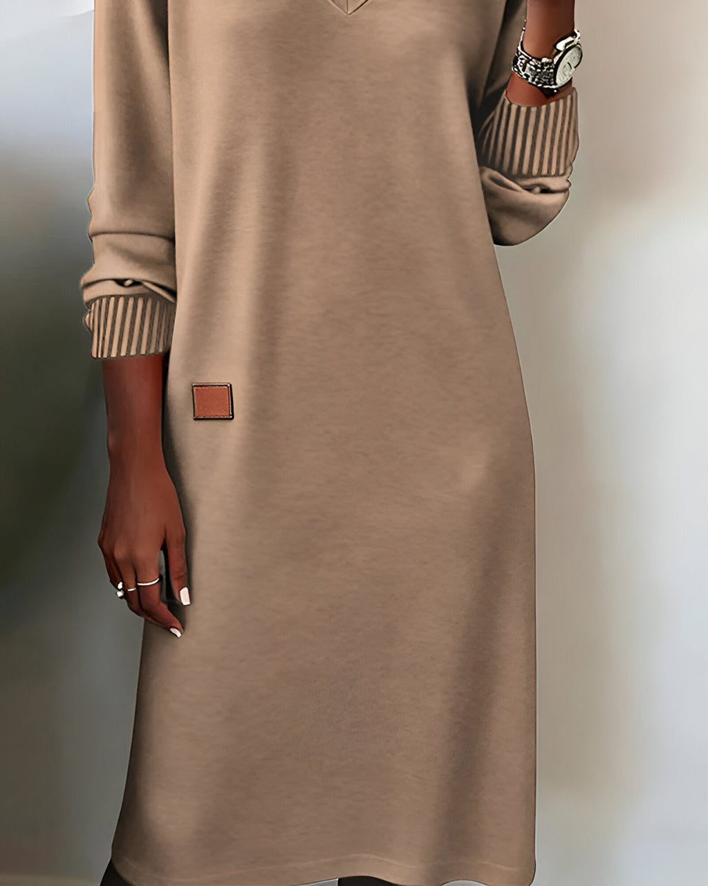 Robe-pull à manches longues pour femme, à col en V