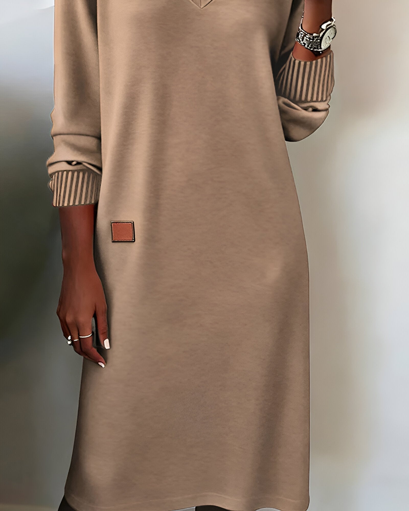 Robe-pull à manches longues pour femme, à col en V