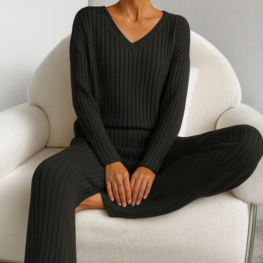 Ensemble d’intérieur pour femme en maille côtelée à col en V