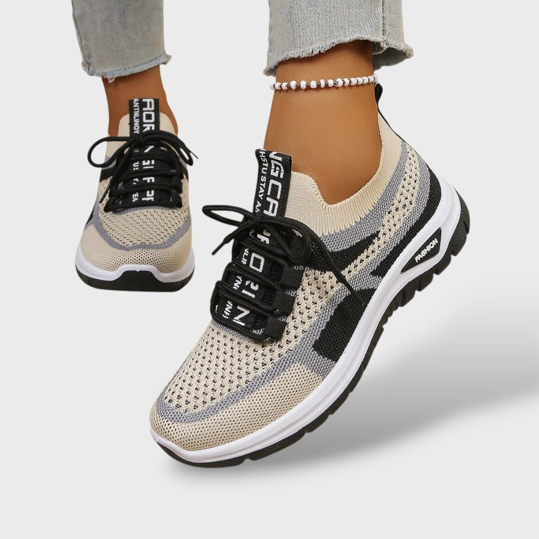 Women’s Lightweight Knitted Walking Trainers