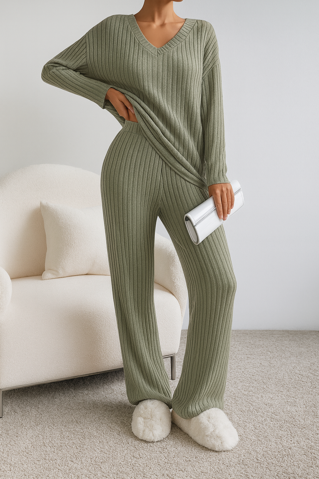 Ensemble d’intérieur pour femme en maille côtelée à col en V