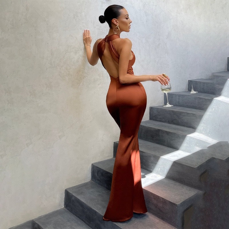 Robe longue dos nu pour femme avec ourlet queue-de-pie