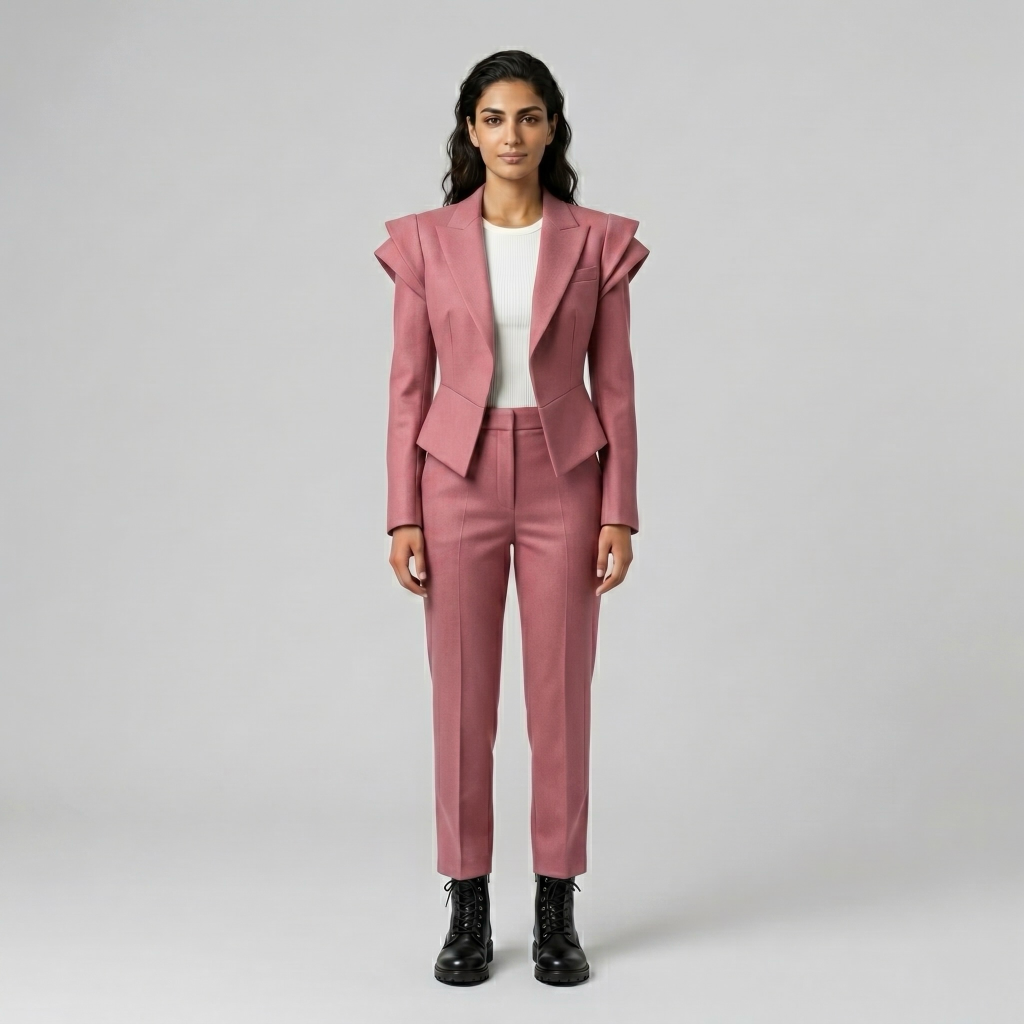 Structured Wing Shoulder Tailored Suit