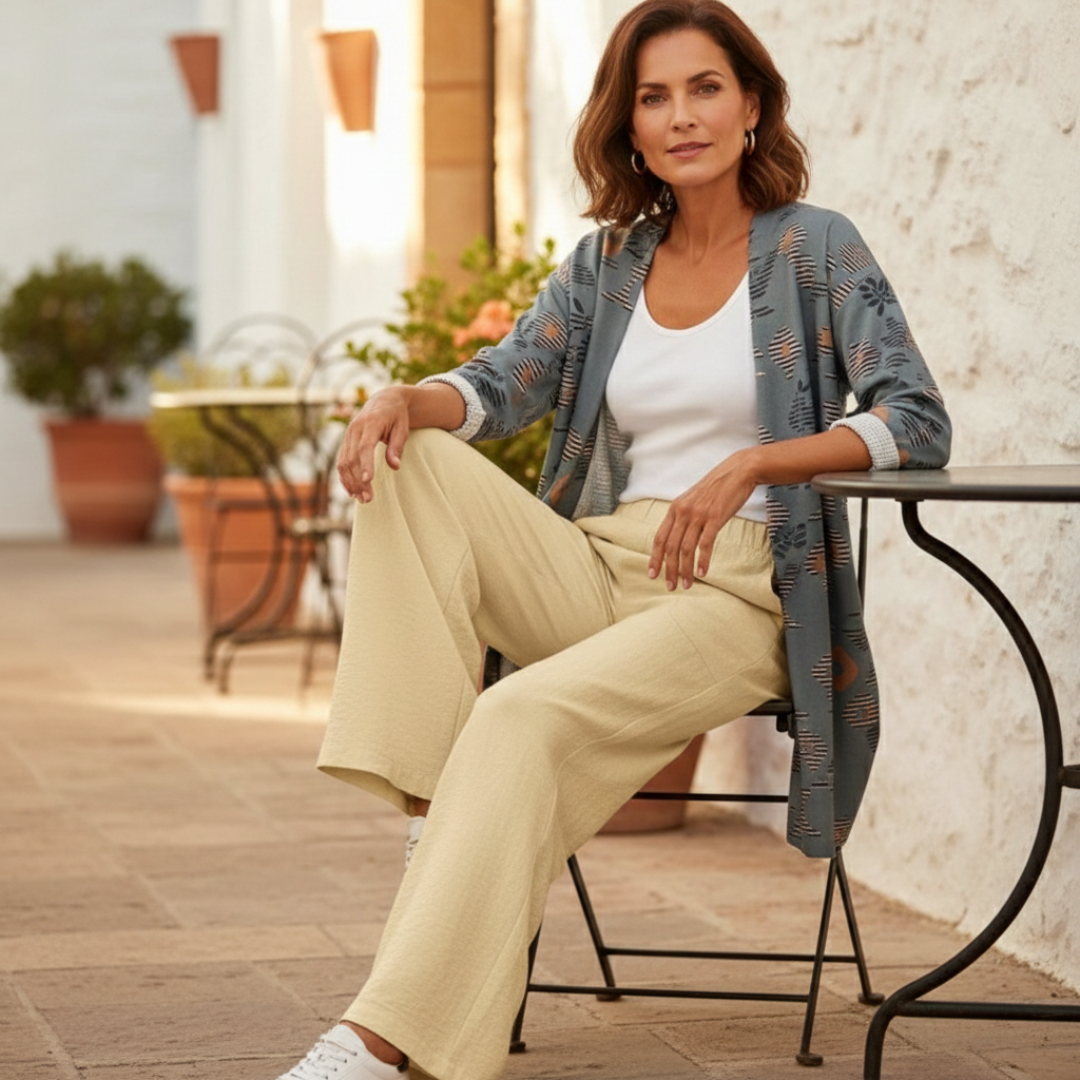 Women's Wide Leg Pull-On Trousers with Pockets