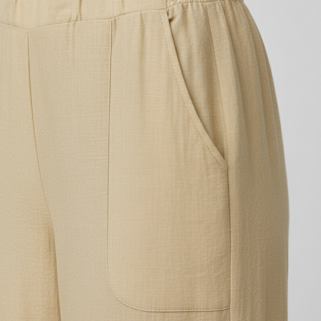 Women's Wide Leg Pull-On Trousers with Pockets