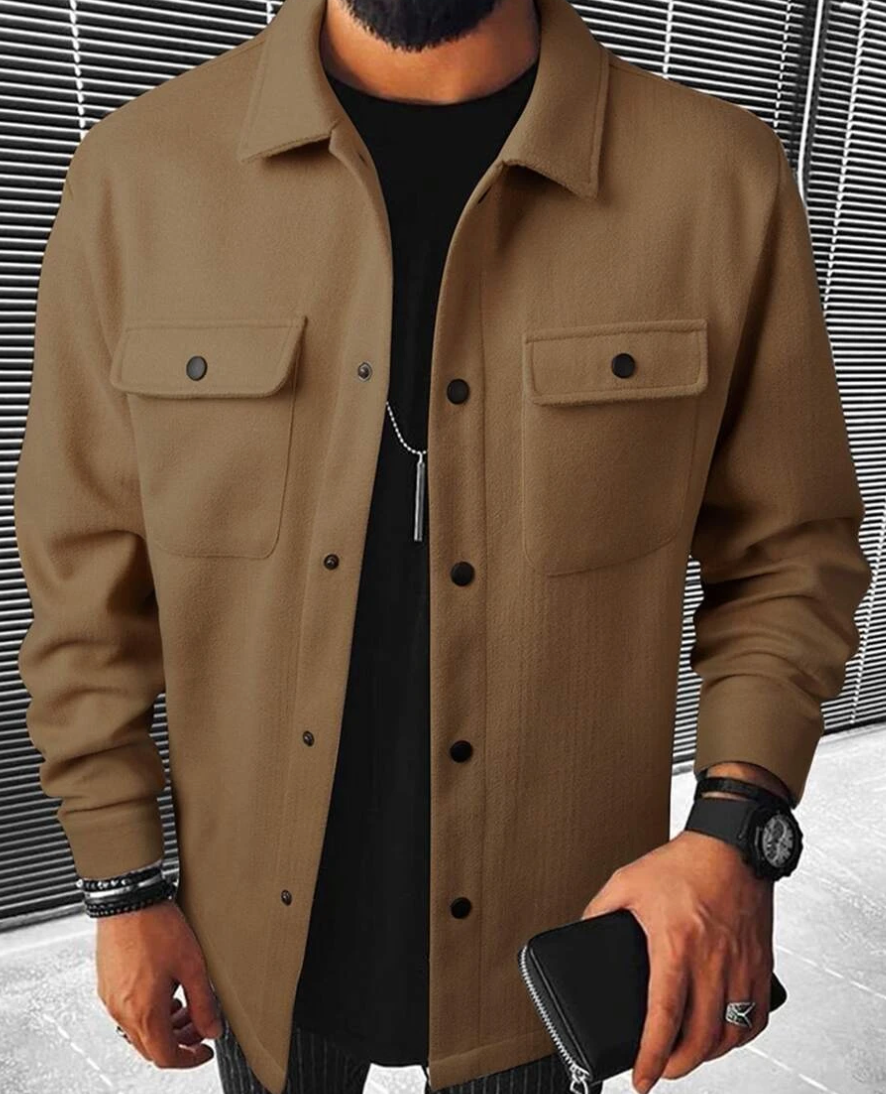 Surchemise boutonnée pour homme avec poches poitrine