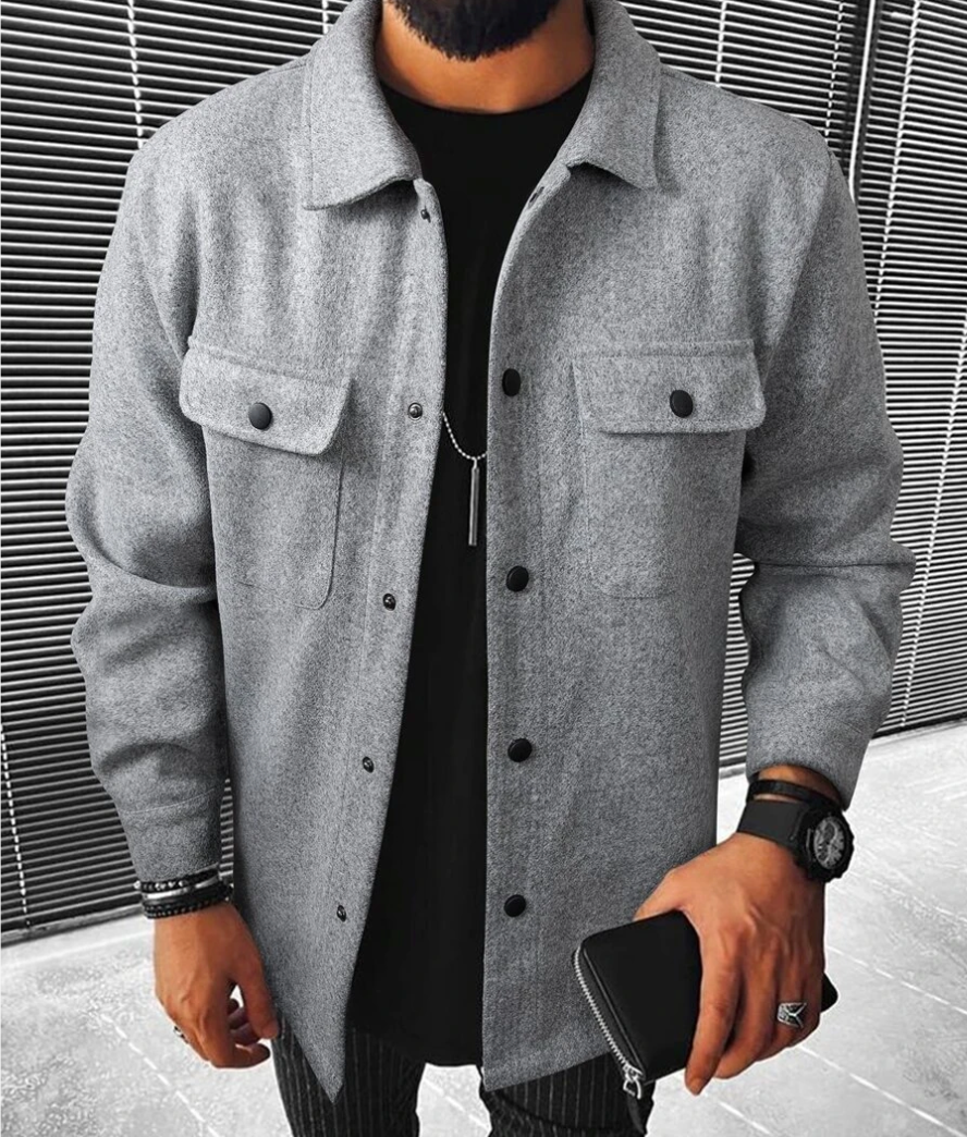 Surchemise boutonnée pour homme avec poches poitrine