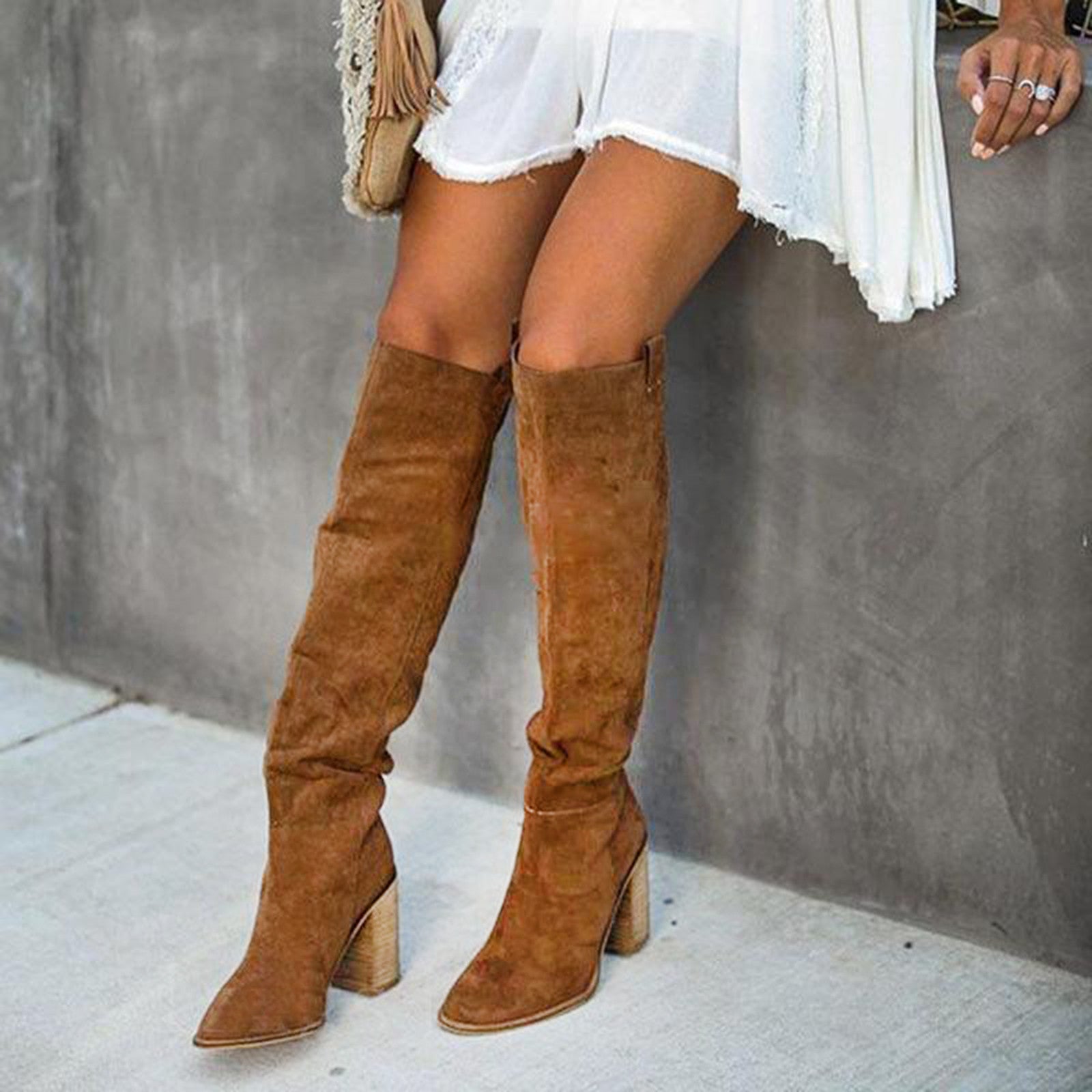 Bottes pour femme à talon carré montant jusqu’au genou