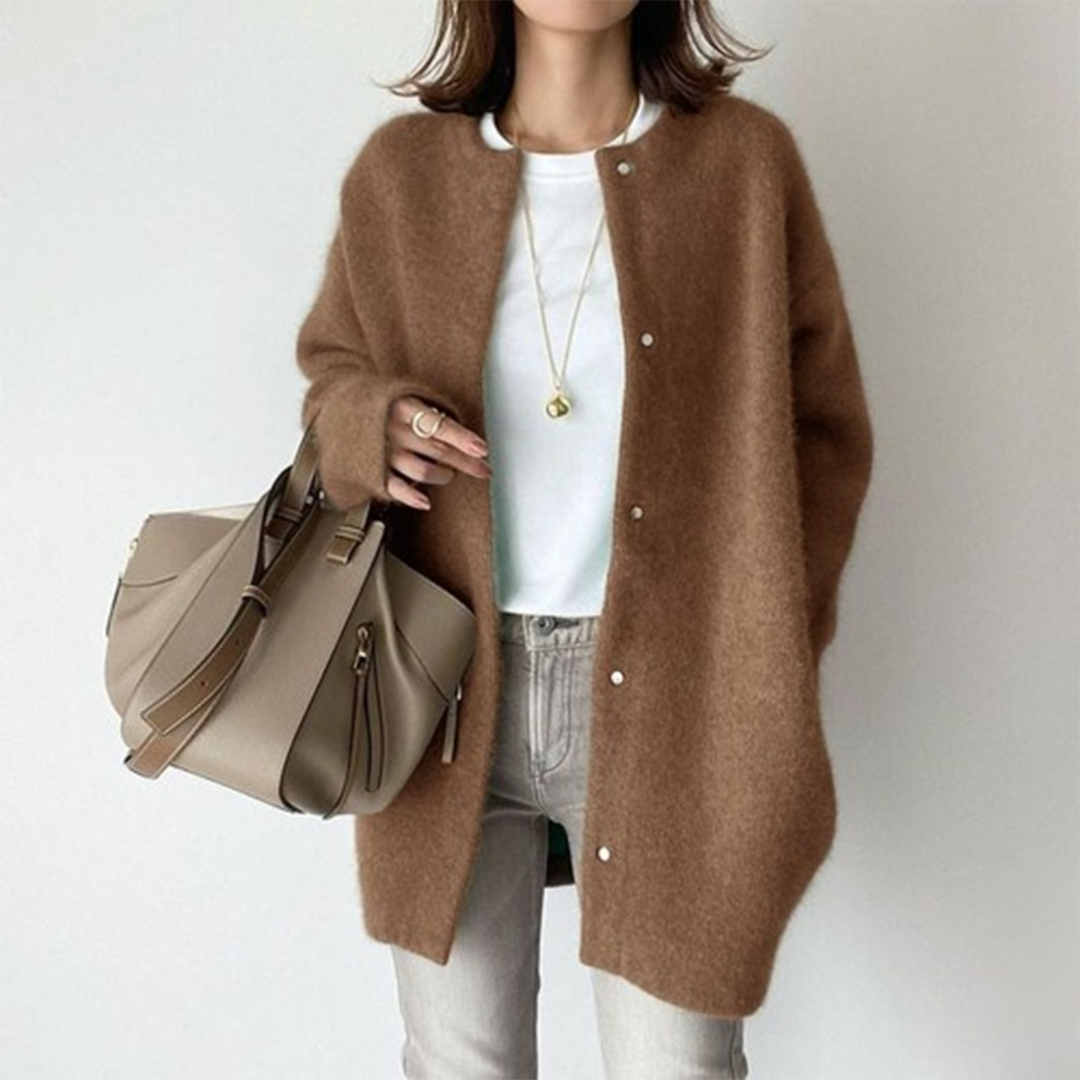 Cardigan long boutonné en maille douce pour femme