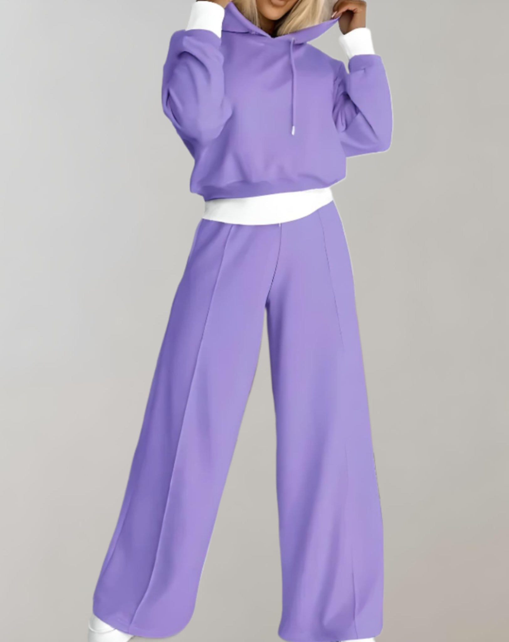 Ensemble d’intérieur pour femme composé d’un sweat à capuche court et d’un pantalon large