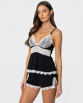 Ensemble pyjama pour femme avec caraco et short bordés de dentelle