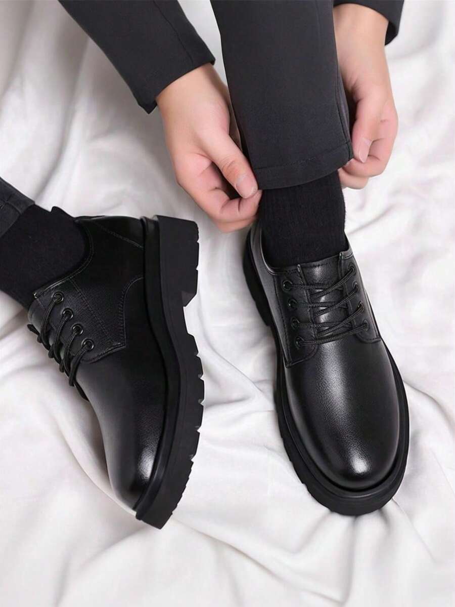 Men's Black Lace-Up Derby Shoes