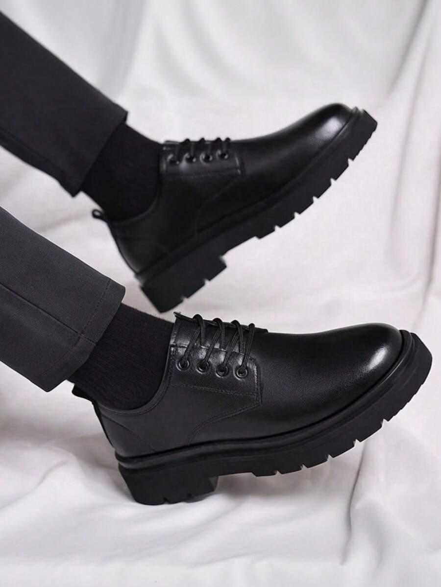Men's Black Lace-Up Derby Shoes