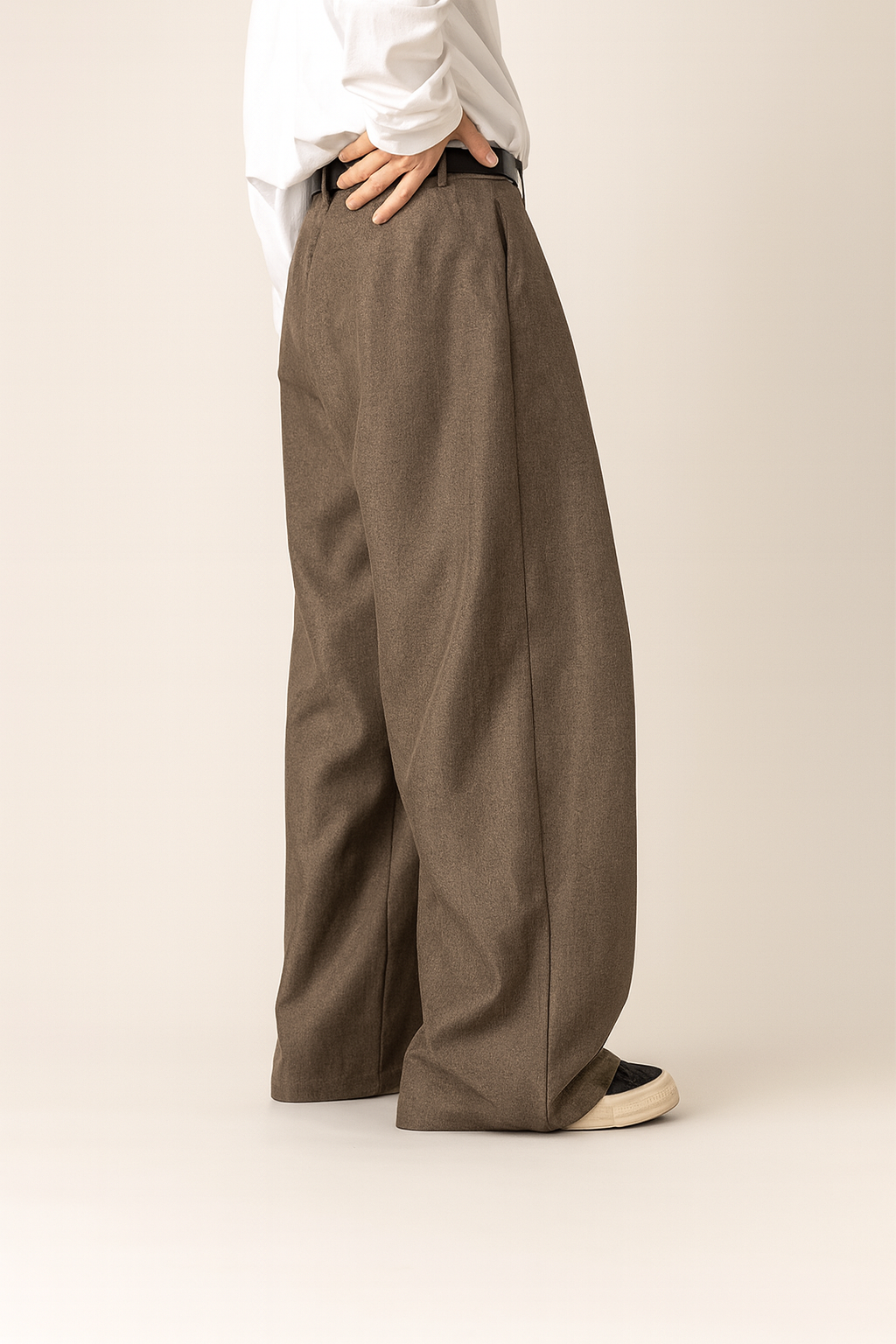 Men's Wide Leg Pleated Trousers