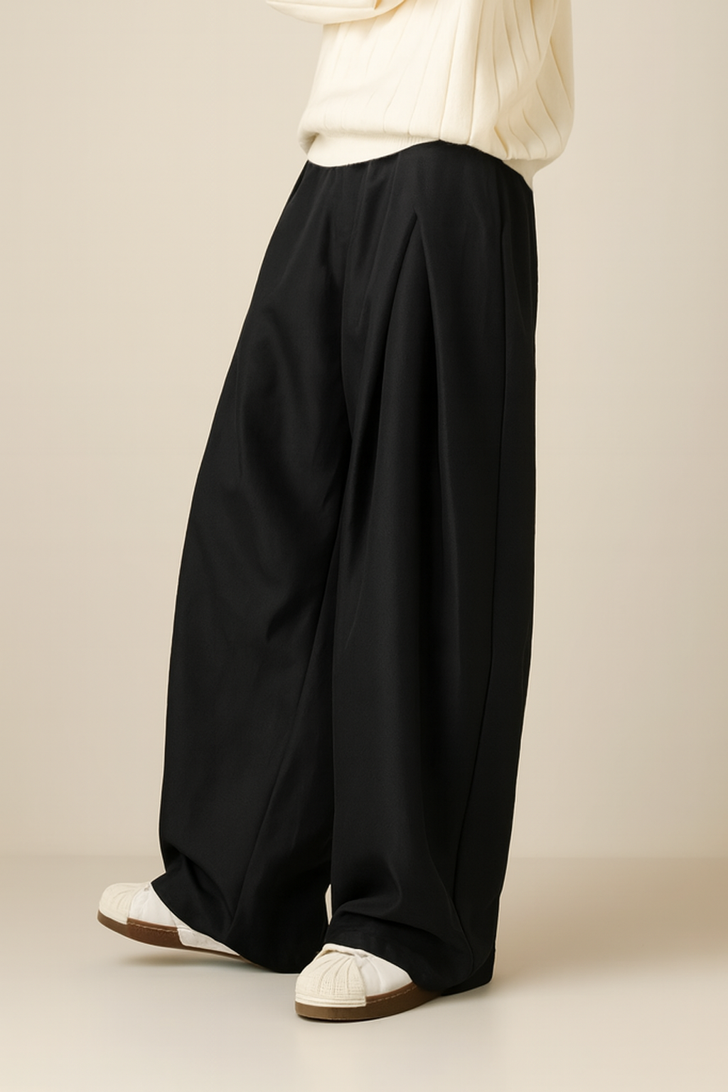Men's Wide Leg Pleated Trousers