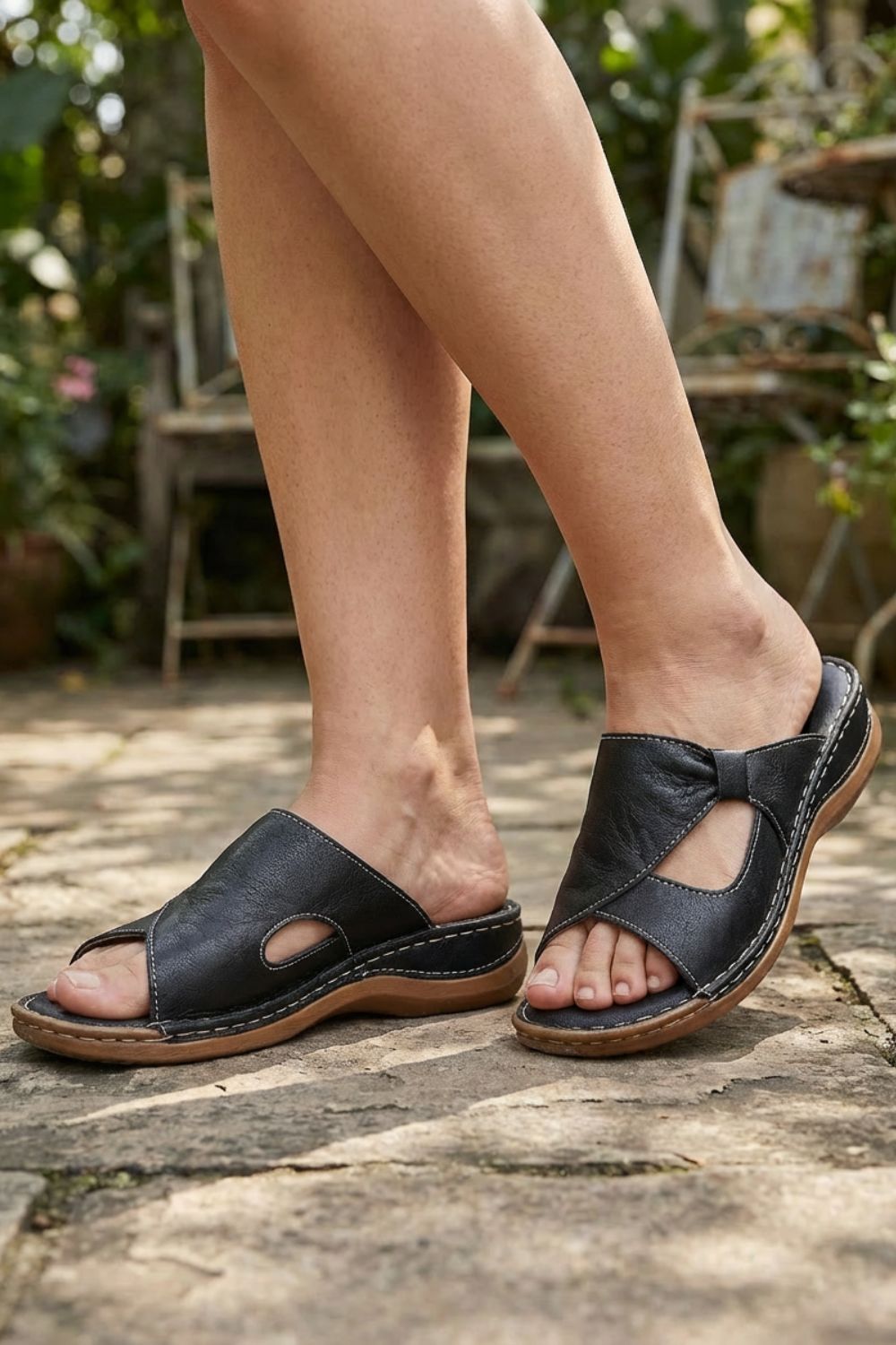 Women's Comfort Cross Strap Slide Sandals