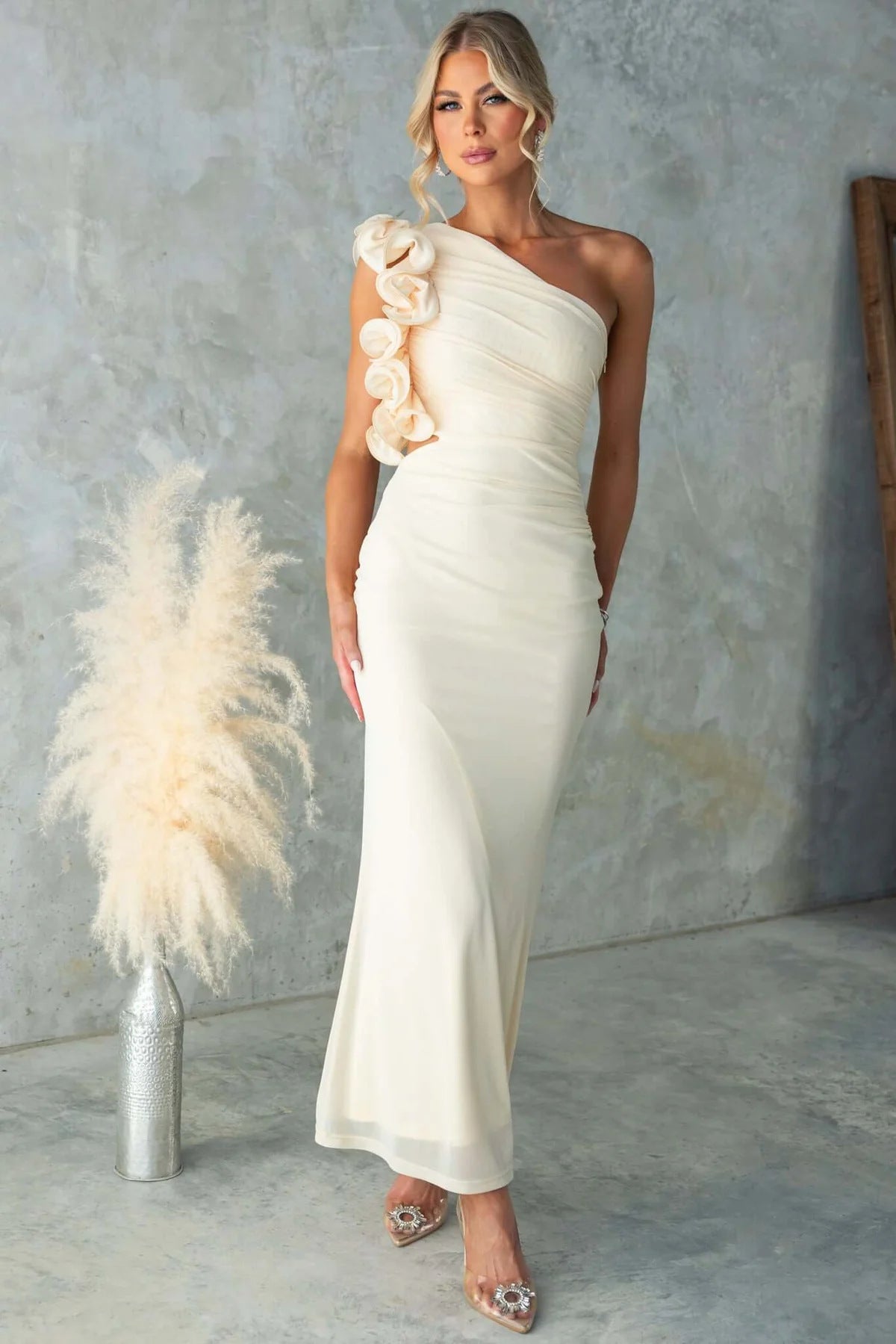 Women’s One-Shoulder Ruffle Maxi Dress with Ruched Detail