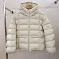 Women’s Hooded Puffer Jacket with Zip Pockets