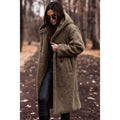 Długi damski płaszcz teddy z oversize’owym kołnierzem