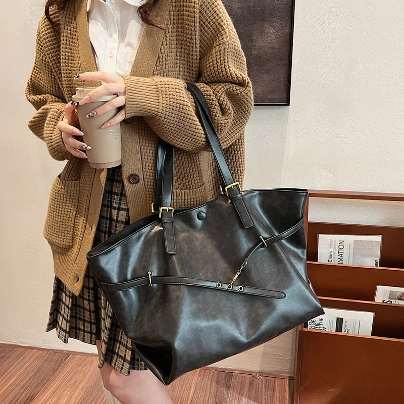Women's Tote Bag in PU Leather for Autumn Work & Everyday Use