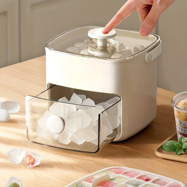 Plastic Ice Cube Maker for Summer Kitchen Drinks Cooling