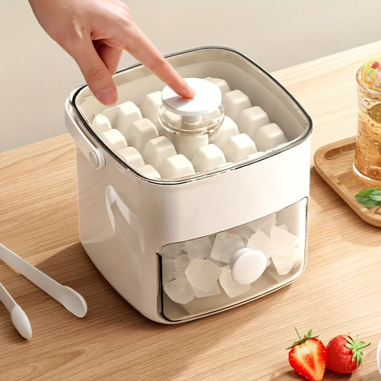 Plastic Ice Cube Maker for Summer Kitchen Drinks Cooling