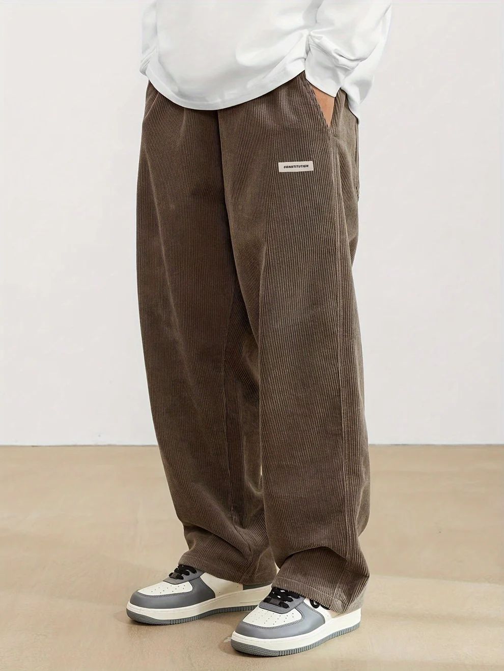 Pantalon pour homme en velours côtelé à jambes larges