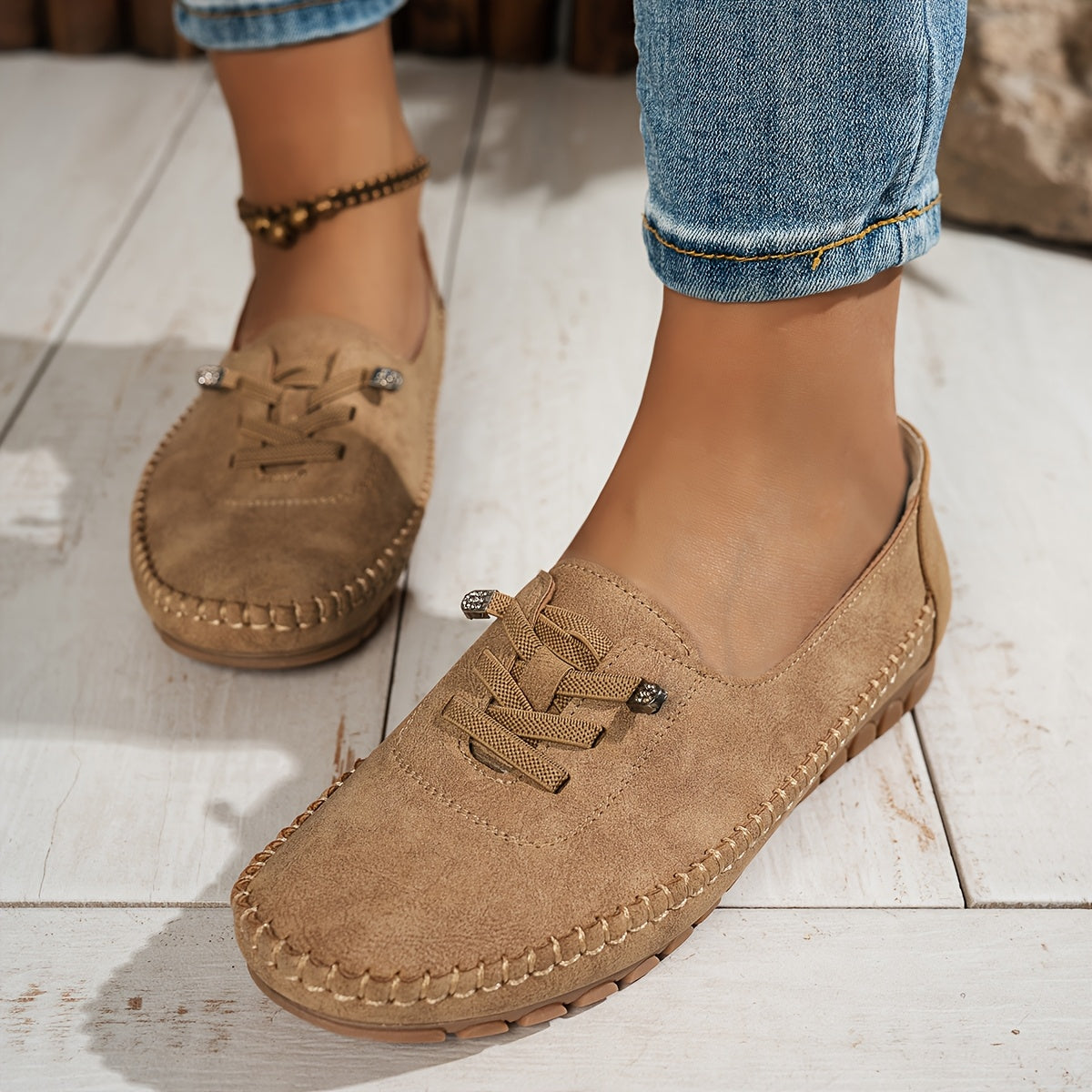 Women's Casual Lace-Up Walking Shoes