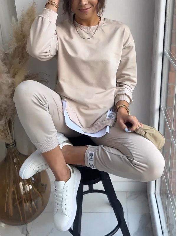 Women’s Relaxed Sweatshirt & Joggers Set