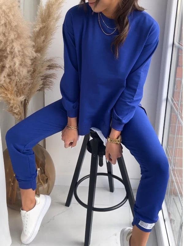 Women’s Relaxed Sweatshirt & Joggers Set