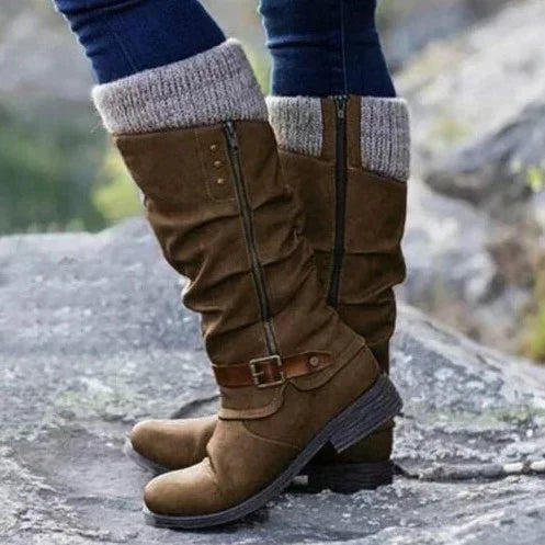 Bottes en maille montant jusqu’au milieu du mollet pour femme