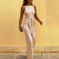 Combinaison femme à sequins, jambes larges et dos ouvert