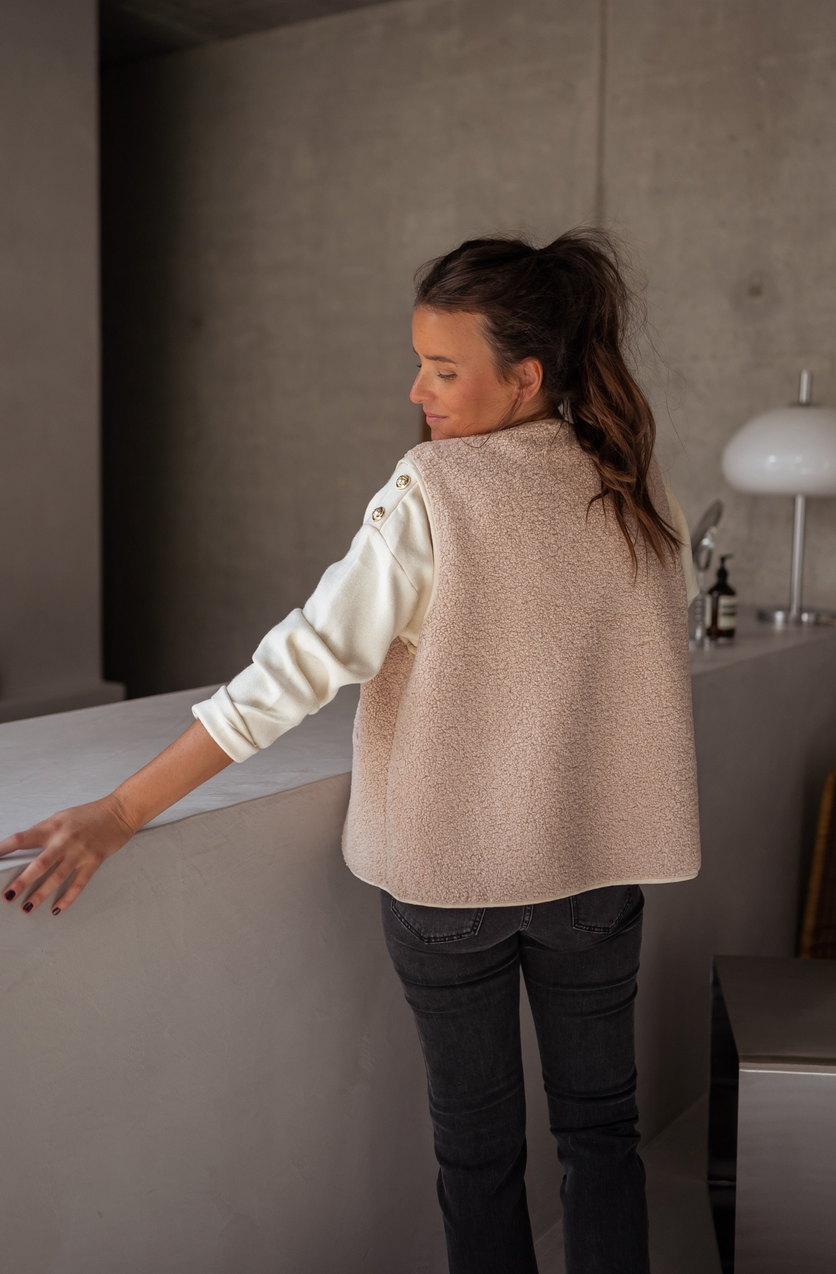 Women’s Teddy Fleece Button-Up Gilet with Pockets
