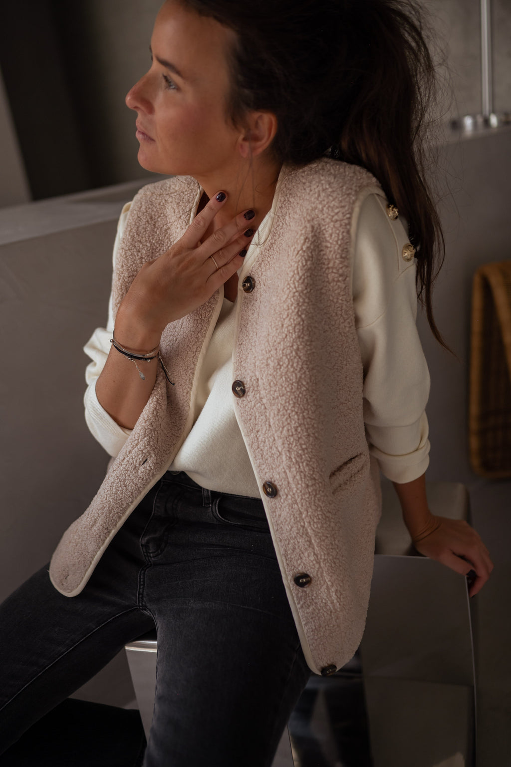 Women’s Teddy Fleece Button-Up Gilet with Pockets