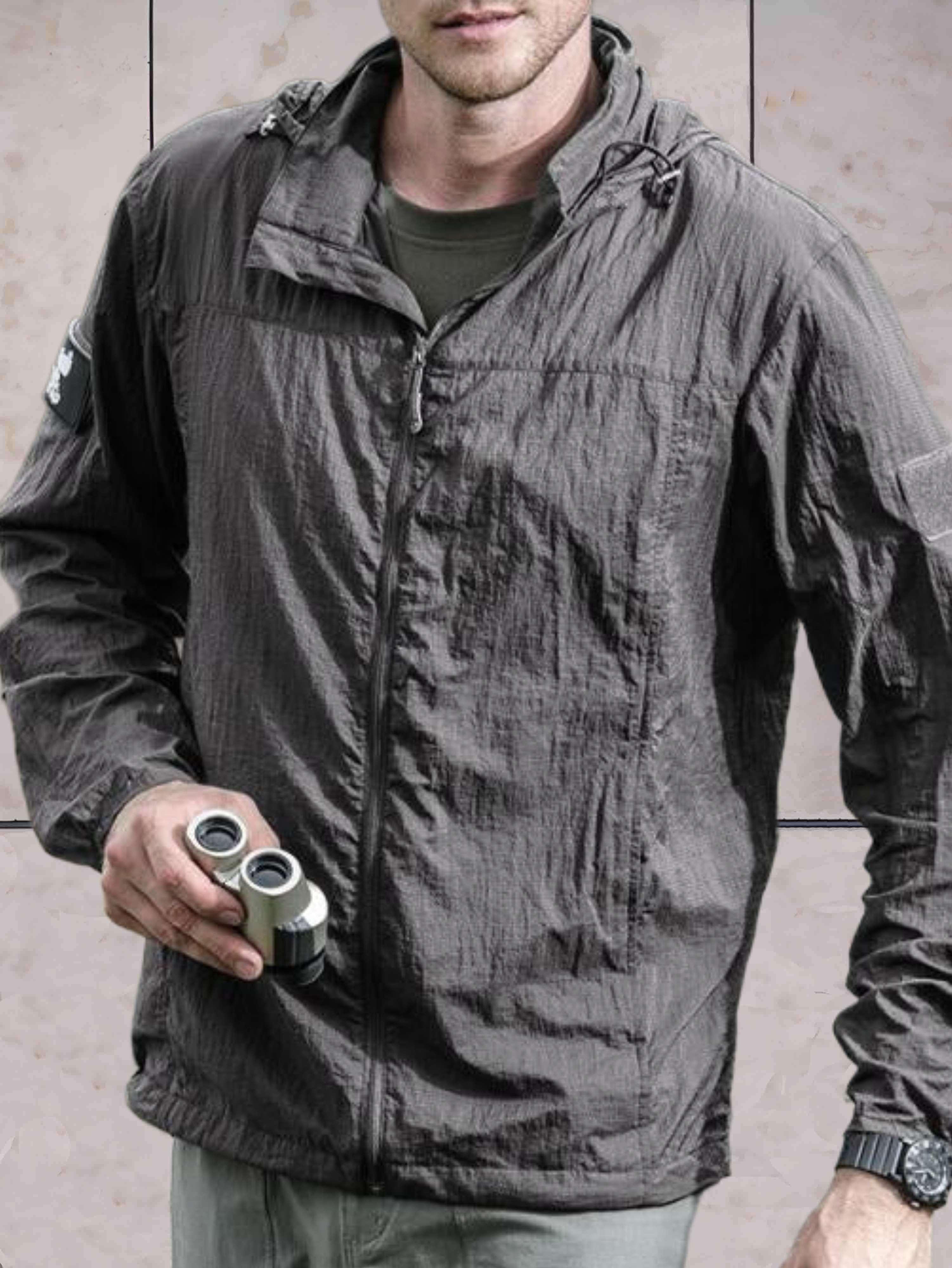 Veste légère à capuche zippée pour homme