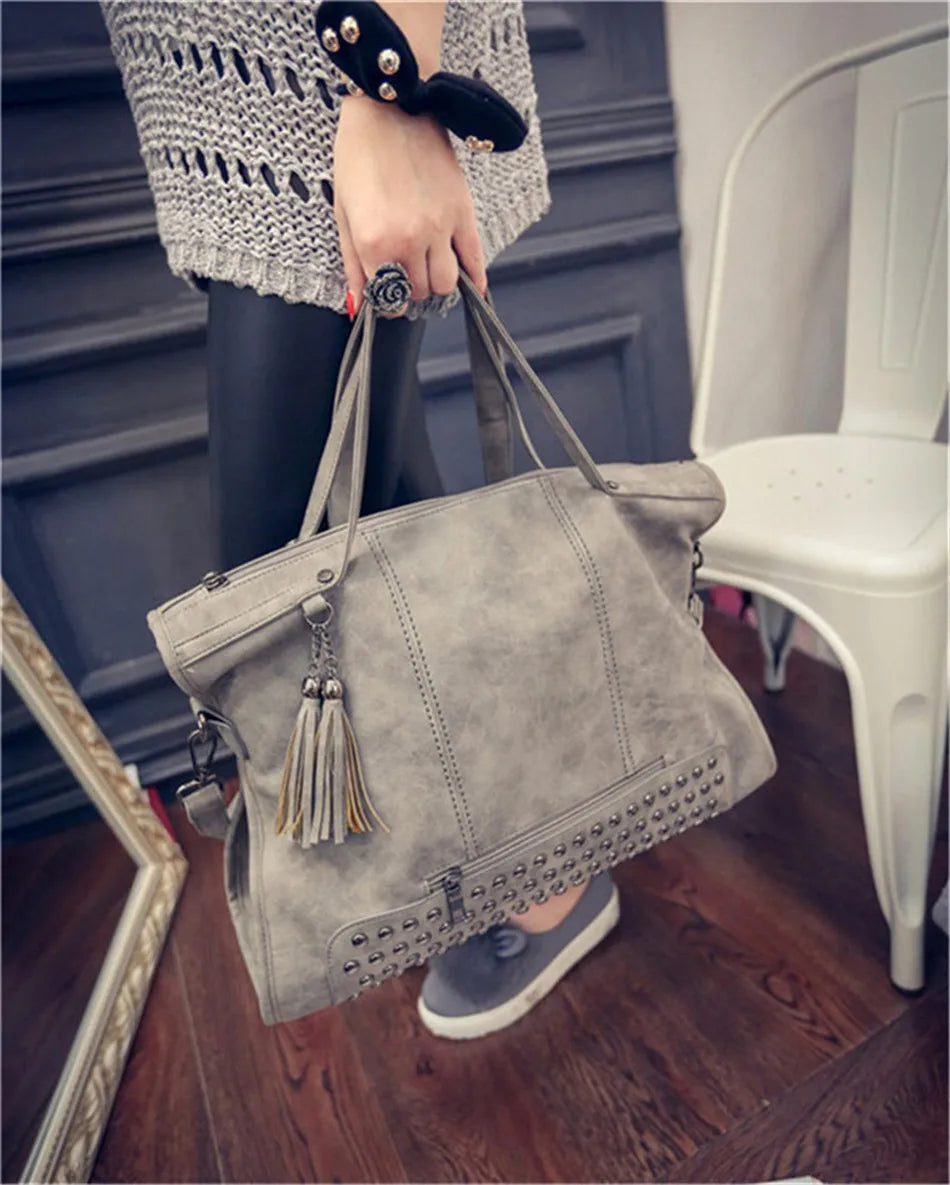 Women's Tote Bag in PU Leather with Crossbody Strap for Autumn Everyday Use