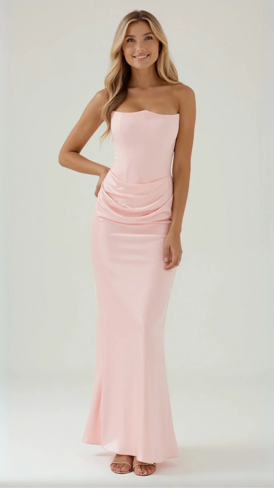 Robe longue drapée sans bretelles pour femme