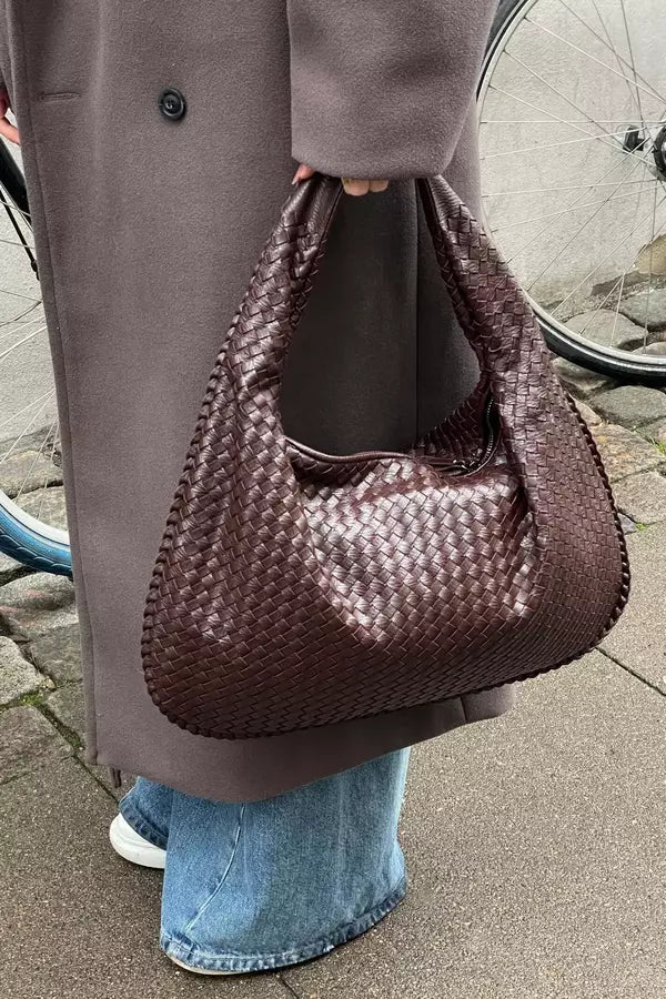 Women's Woven Slouchy Shoulder Bag